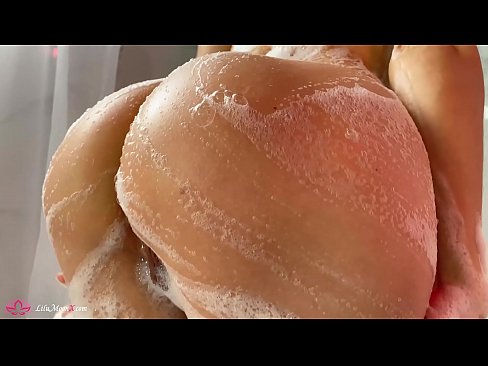 ❤️ Brunette onanerer fisse med vibrator til intens orgasme i brusebad ️❌ Porn video at da.xxxomg.ru ☑